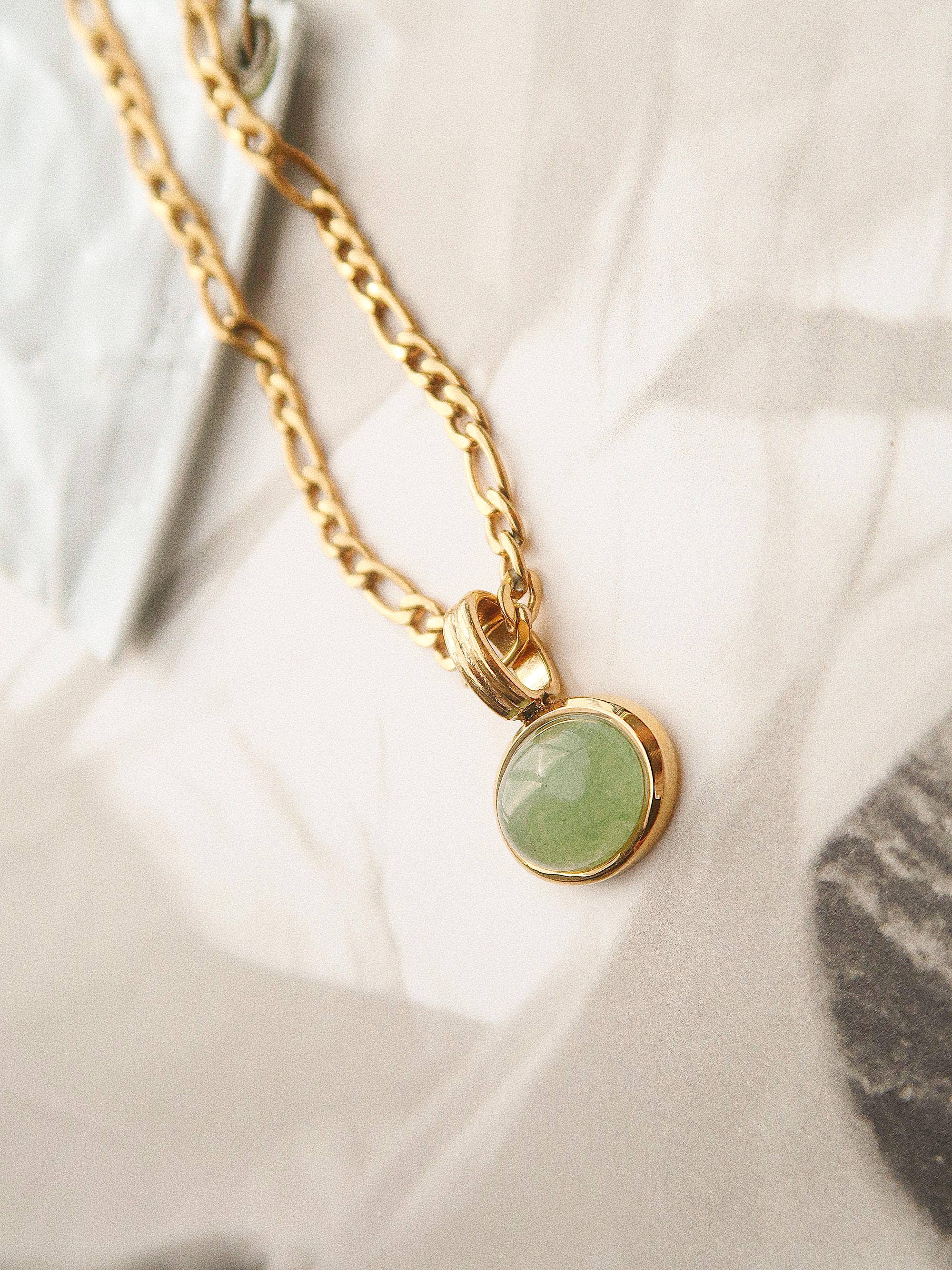 MÍSTIKA 18K GOLD GREEN STONE NECKLACE