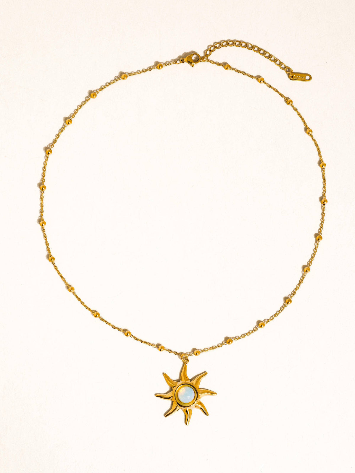 MÍSTIKA SUN PENDANT NECKLACE