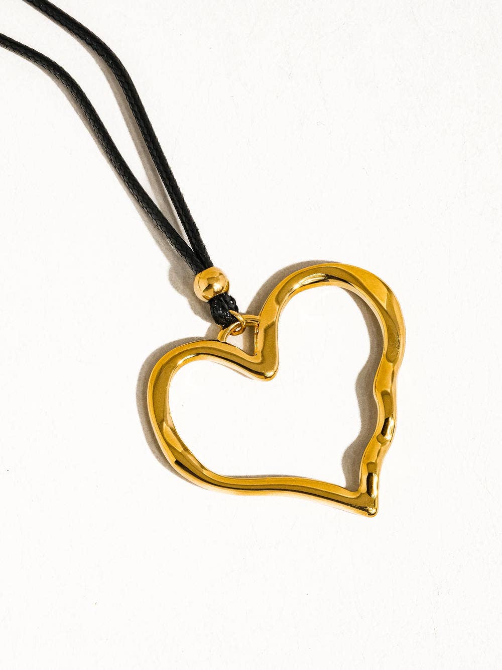 MÍSTIKA CORAZÓN GOLD NECKLACE | 18K PLATED