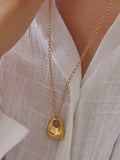 MÍSTIKA SCULPTED GOLD PENDANT NECKLACE