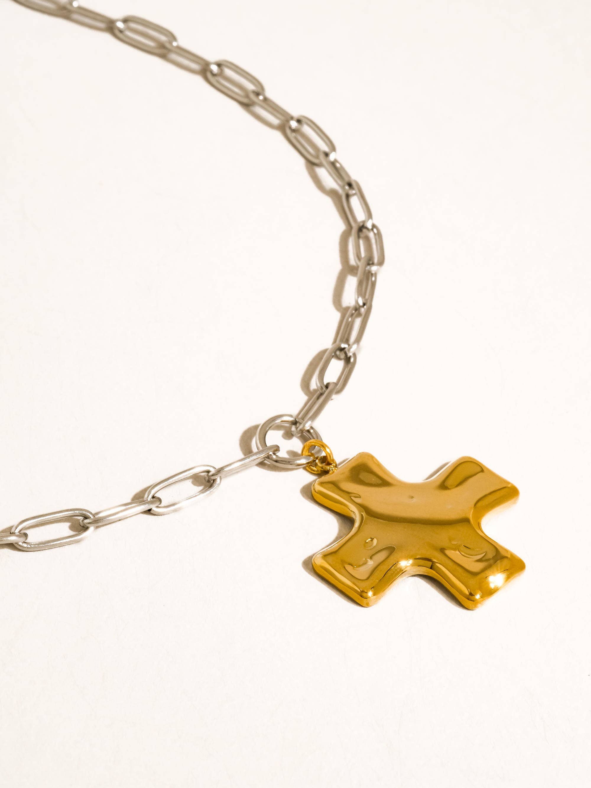 MÍSTIKA 18K TWO-TONE CROSS NECKLACE | GOLD & SILVER