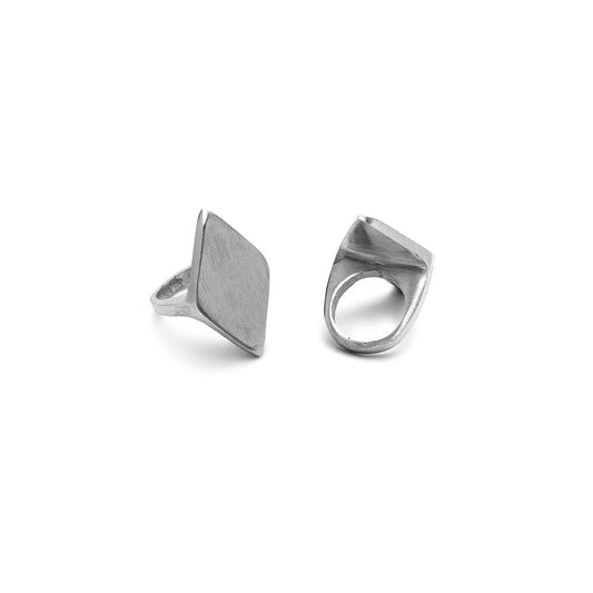 VESTOPAZZO SLEEK DIAMOND RING