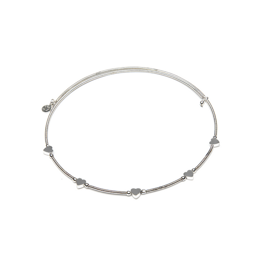 Vestopazzo Hearts Choker Necklace – Delicate silver snake chain choker with evenly spaced flat heart charms on white background | Místika Style