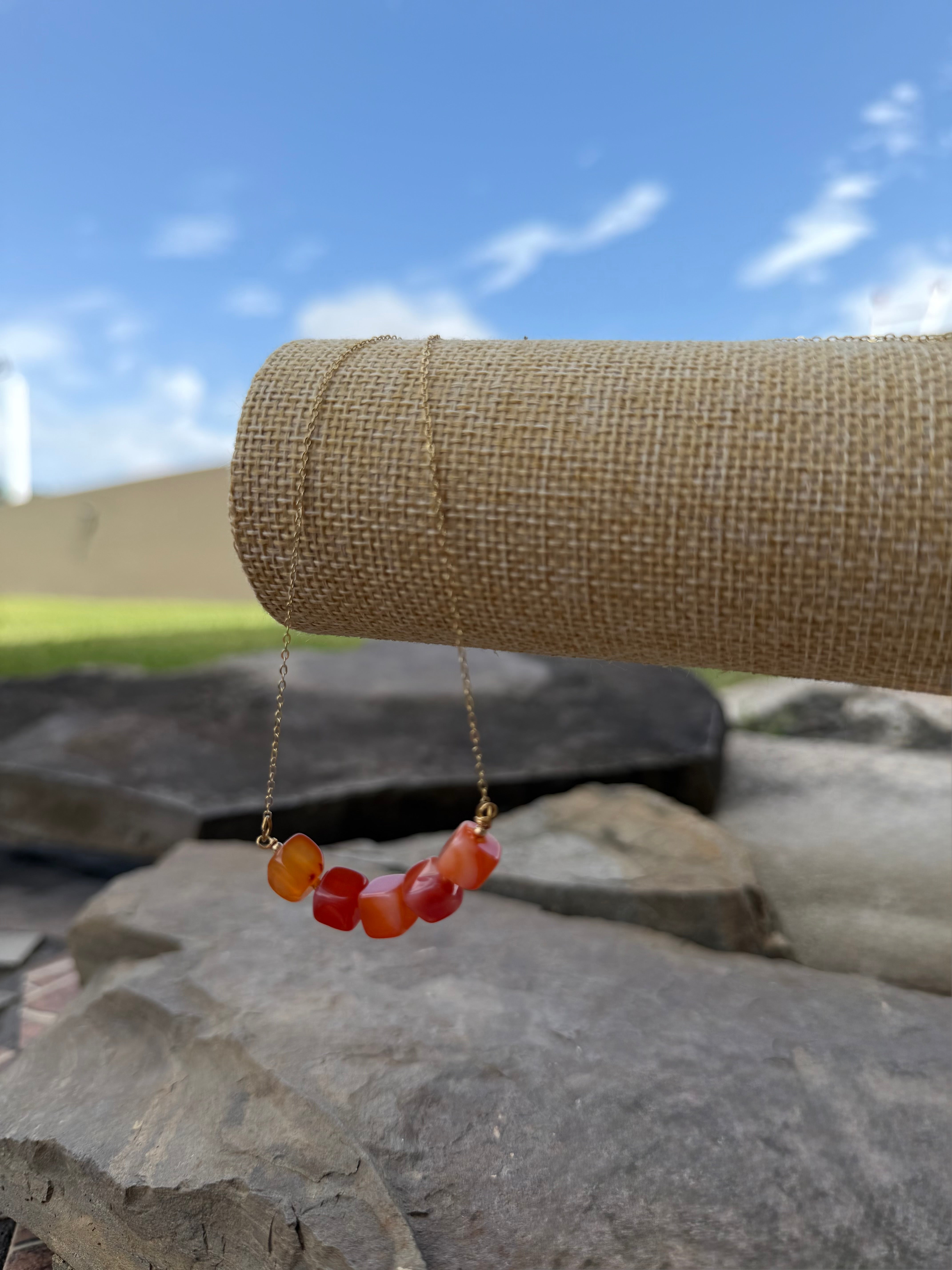 MÍSTIKA GEMSTONE NECKLACES