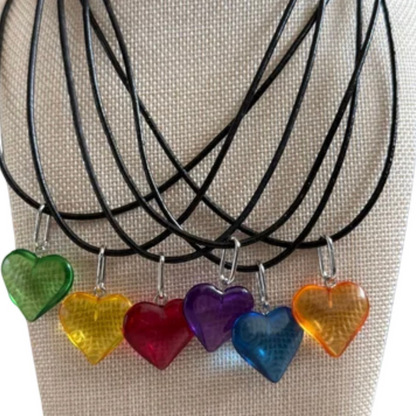 MÍSTIKA Heart & Leather Necklace – Available in 6 colors: Purple, Red, Orange, Blue, Yellow and Green | Místika Style