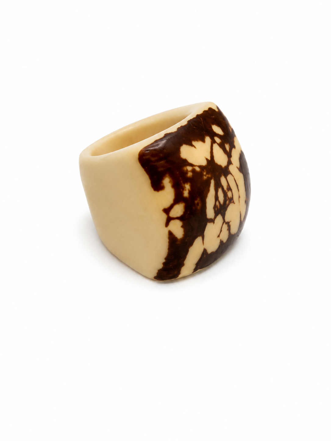 MÍSTIKA Tagua Dune Ring Natural Skin – Ivory with natural tagua pattern | Místika Style