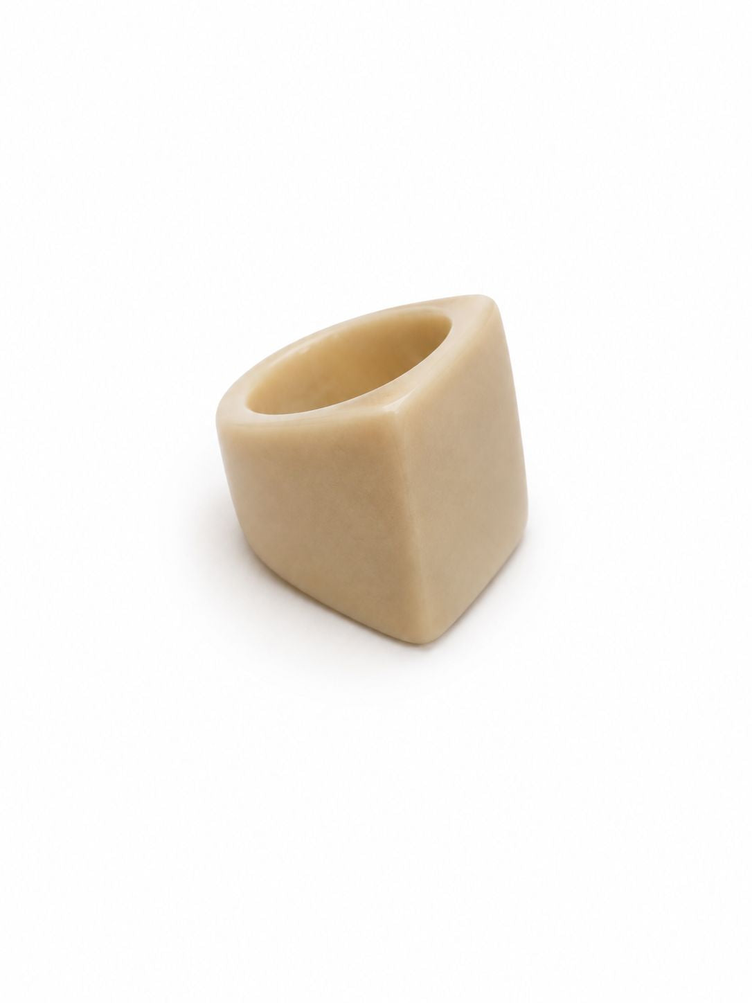 MÍSTIKA Tagua Dune Ring in Ivory – Bold square tagua ring on white background | Místika Styl