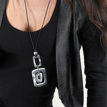 VESTOPAZZO STACKED RECTANGLE NECKLACE