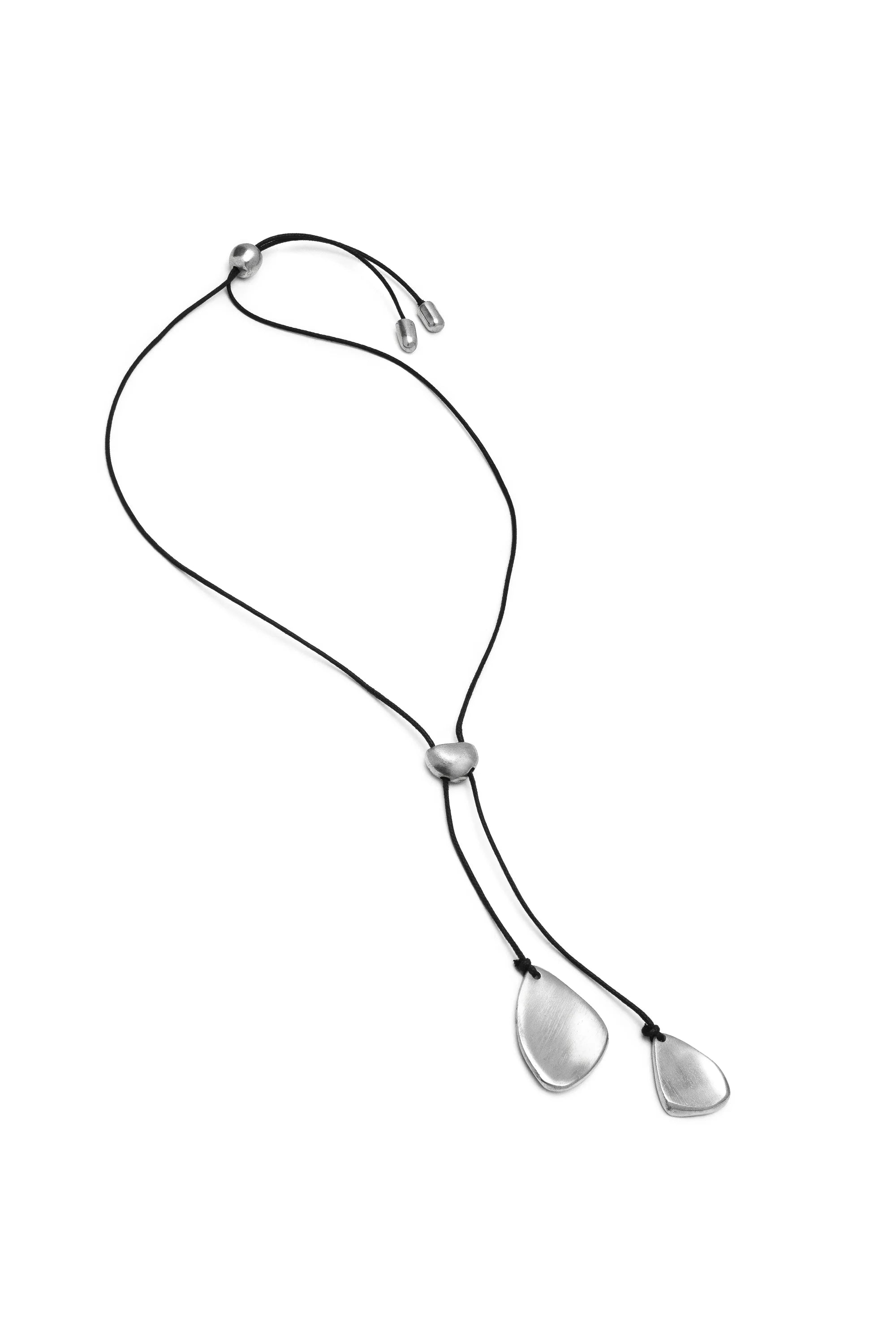 VESTOPAZZO 3-PETAL PENDANT NECKLACE