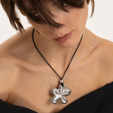 VESTOPAZZO FLOWER PENDANT NECKLACE
