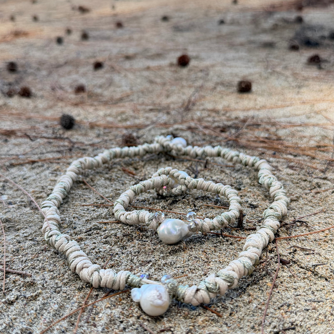 MÍSTIKA RAFFIA & PEARL MATCHING SET