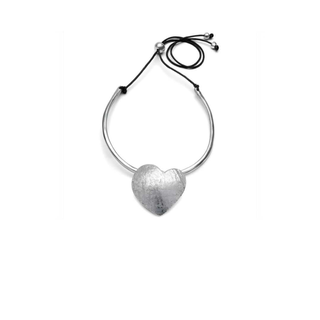 VESTOPAZZO HEART PENDANT CORD CHOKER