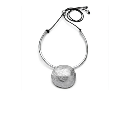 VESTOPAZZO ROUND PENDANT RIGID NECKLACE